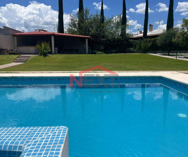 QUINTA EN VENTA  CON   PALAPA  ALBERCA Y CASA DE DESCANSO EN ARTEAGA COAHUILA