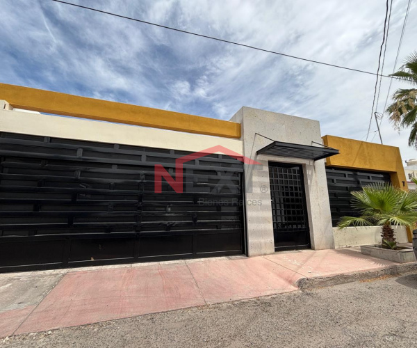 CASA EN VENTA EN COL. MODELO