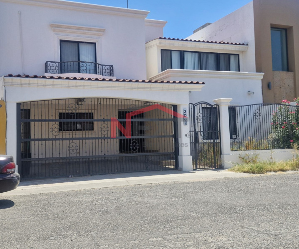 CASA EN VENTA FRACC. CAMPANARIO