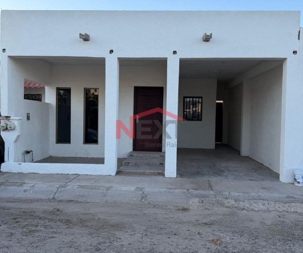 CASA EN VENTA EN COL. ALTARES