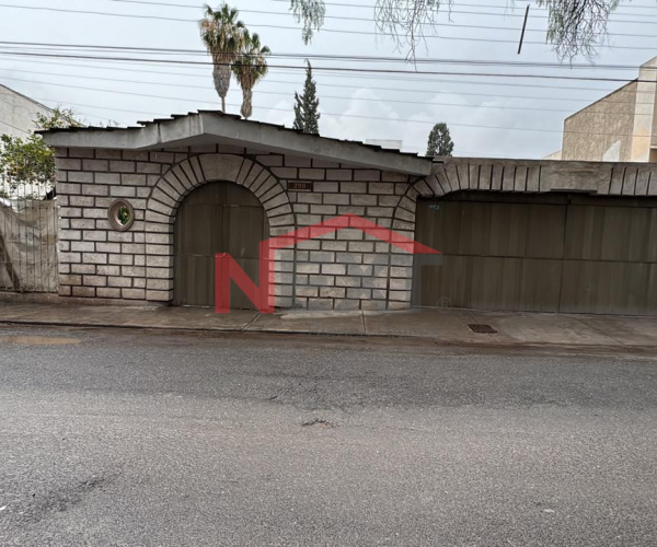 CASA  EN VENTA EN LA COLONIA JARDIN
