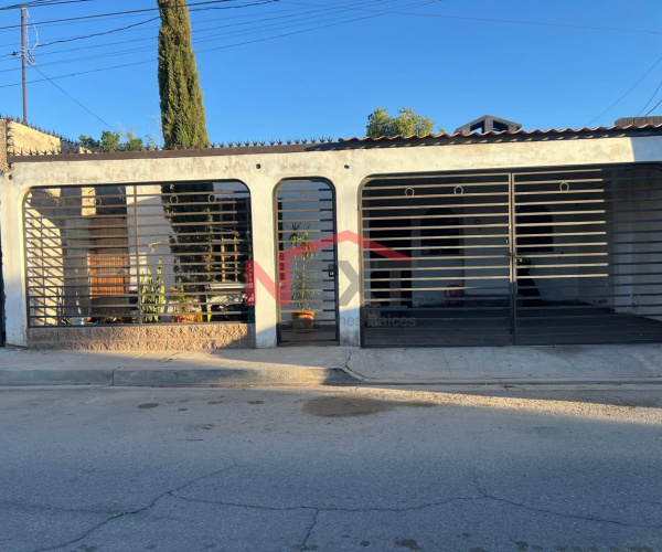 CASA EN VENTA EN COL. ALTARES