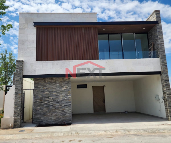 CASA EN VENTA  EQUIPADA AL NORTE DE SALTILLO