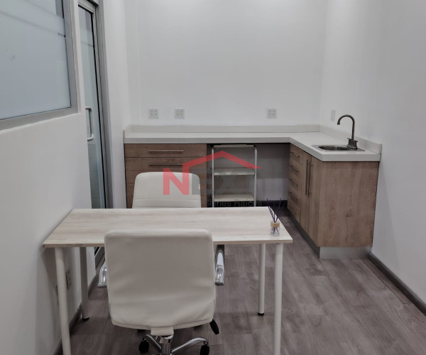 CONSULTORIO MÉDICO No. 18 AMUEBLADO EN RENTA, ZONA RIO, TIJUANA
