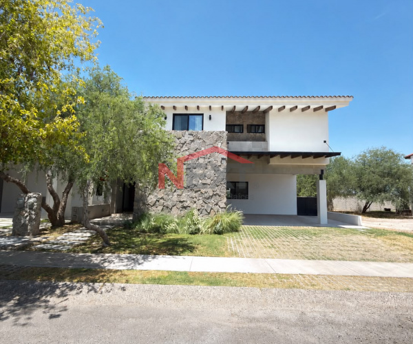 CASA EN VENTA EN LAS RIBERAS SECC. ALICANTO