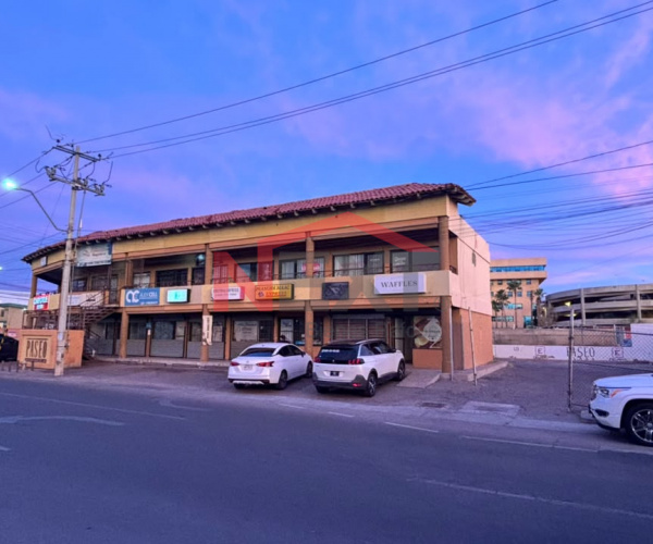 LOCAL EN RENTA EN PASEO PLAZA SOBRE BLVD. SOLIDARIDAD