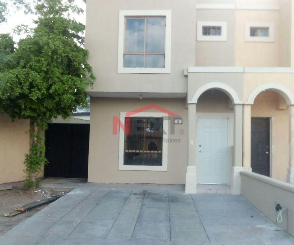 CASA EN RENTA EN CERRADA NORWALK