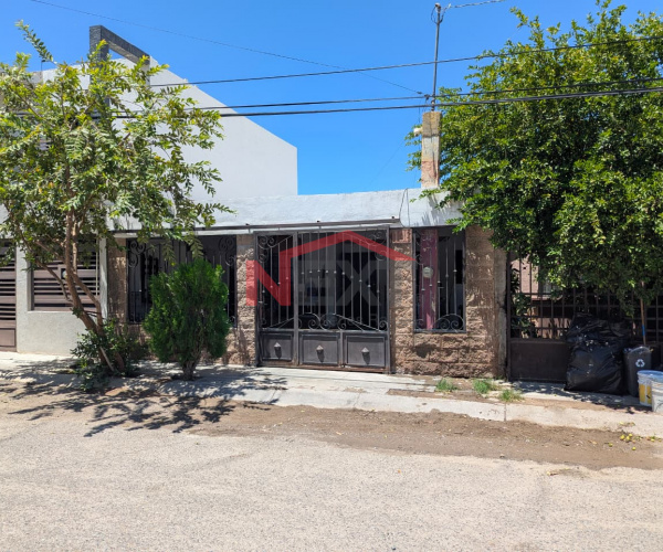 CASA EN VENTA COL. ALTARES