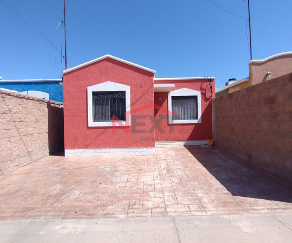 CASA EN VENTA EN FRACC. ALTAMIRA