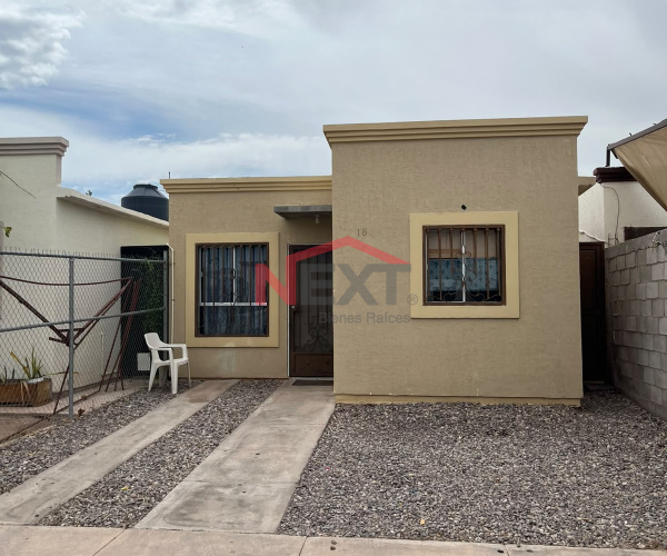 CASA EN RENTA EN COL. PASEO REAL
