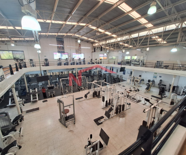 LOCAL COMERCIAL EN VENTA SOBRE PERIFERICO COL. CUMBRES