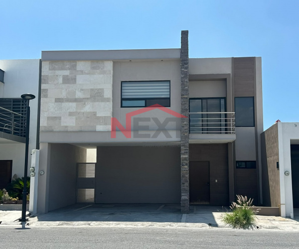 CASA EN RENTA EN RINCÓN DE LOS ENCINOS
