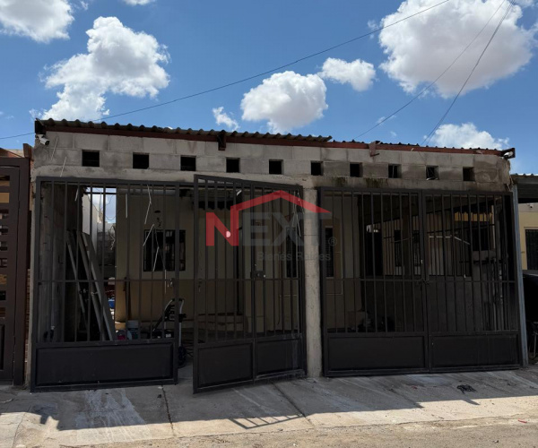 CASA EN RENTA EN VILLAS DEL SUR