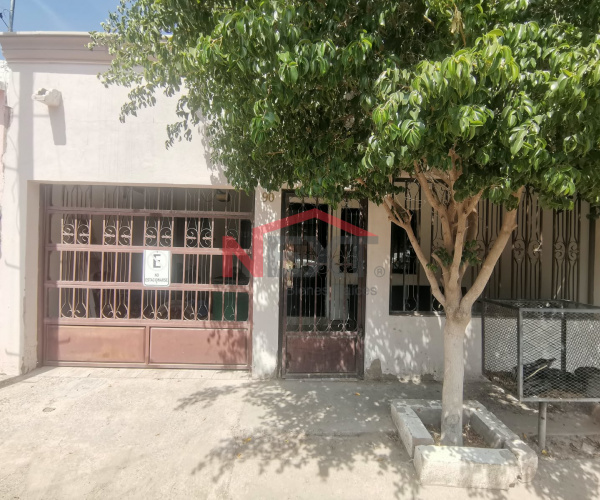 CASA EN RENTA COL. ALTARES