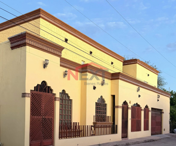 CASA EN VENTA EN COL. LA MANGA