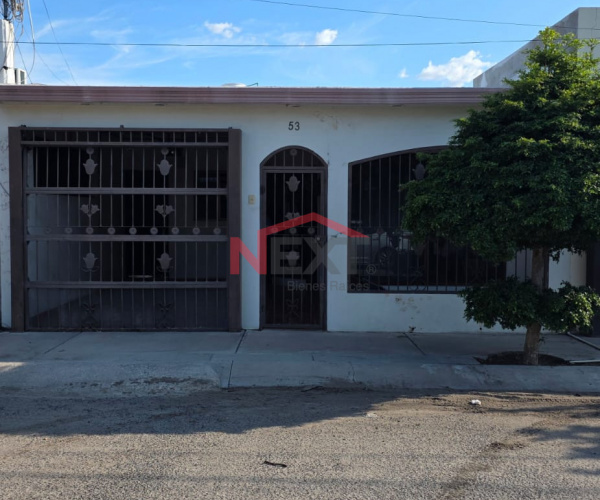 CASA EN VENTA EN COL. ALTARES