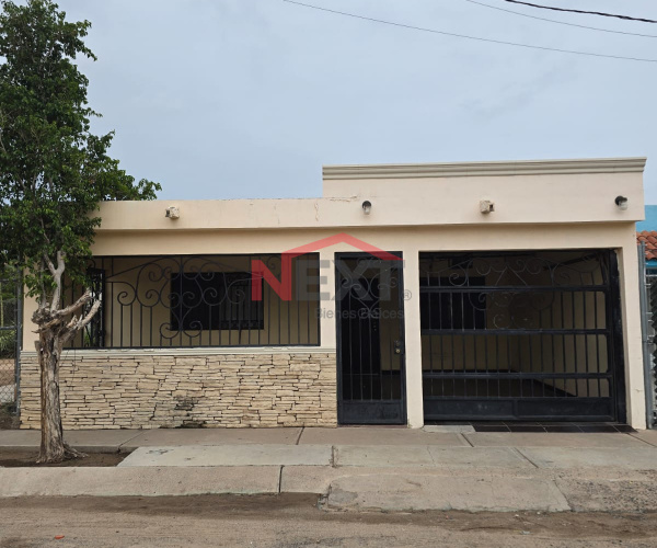 CASA EN RENTA EN GALA RESIDENCIAL