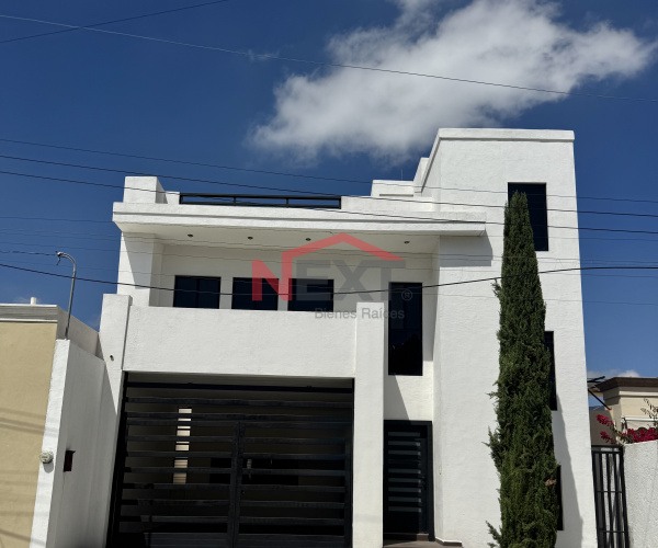 CASA EN VENTA EN RESIDENCIAL LOS REALES