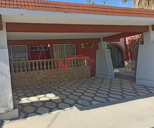CASA EN VENTA EN COL. VALLE HERMOSO