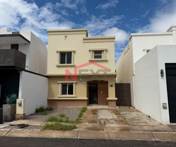 CASA EN RENTA EN CASTELLO RESIDENCIAL