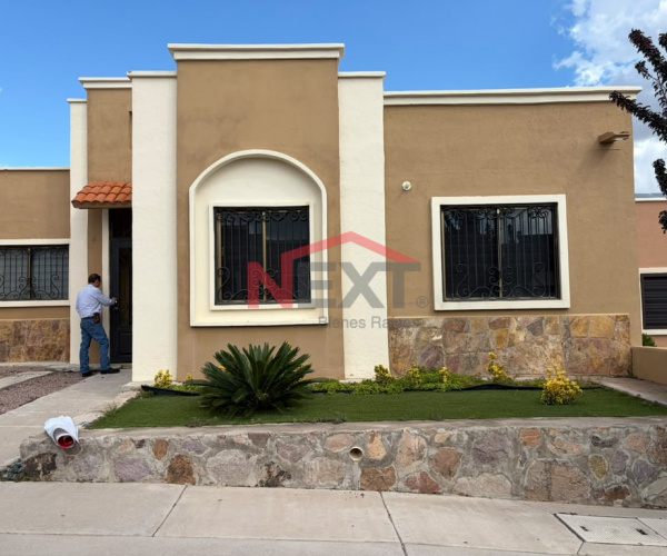 CASA EN RENTA EN MALLORCA, NOGALES